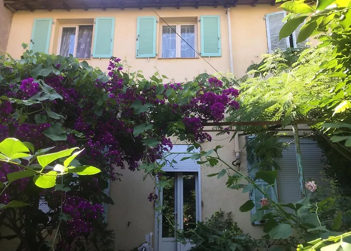 Maison Au Calme Avec Jardin Et Garage Proche Du Centre Et De La Mer