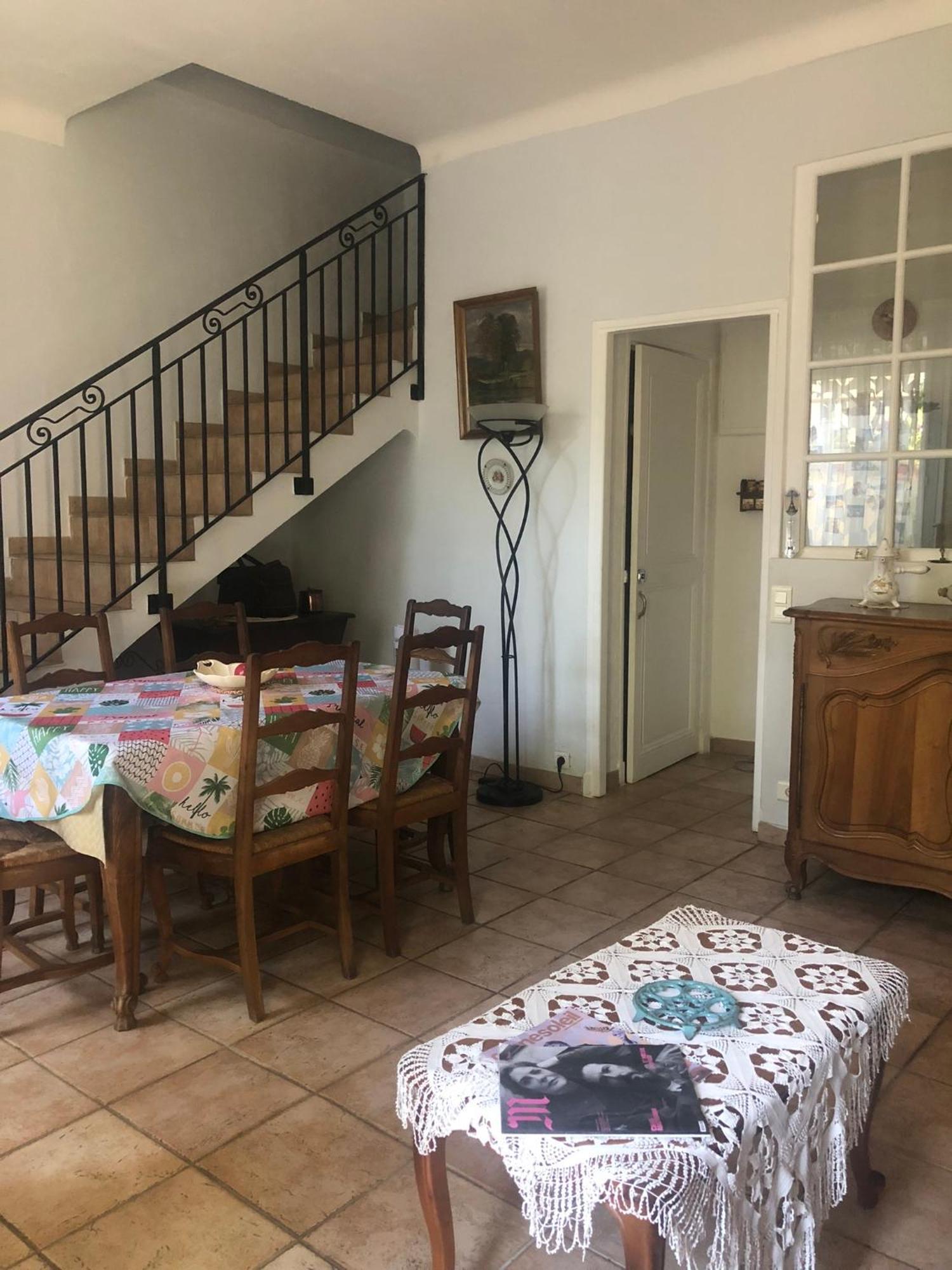 Maison Au Calme Avec Jardin Et Garage Proche Du Centre Et De La Holiday home *